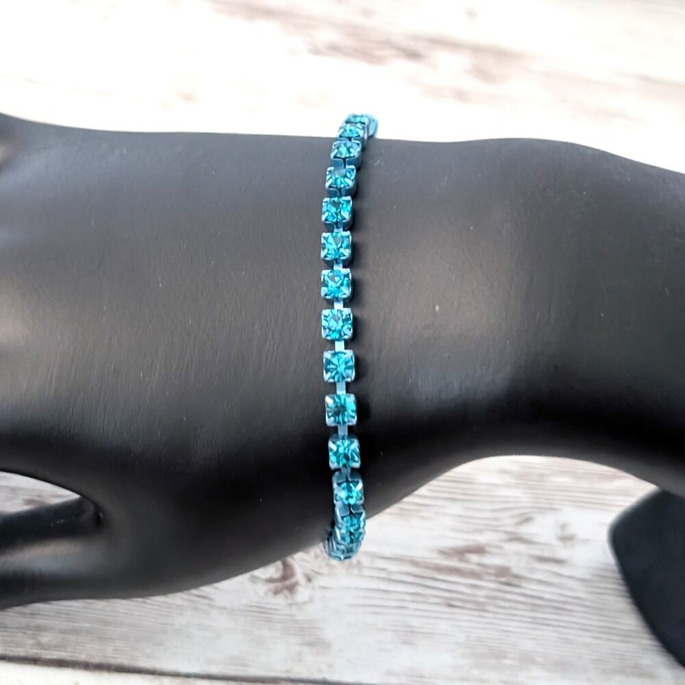 Blue Gem Tennis Bracelet - Dainty